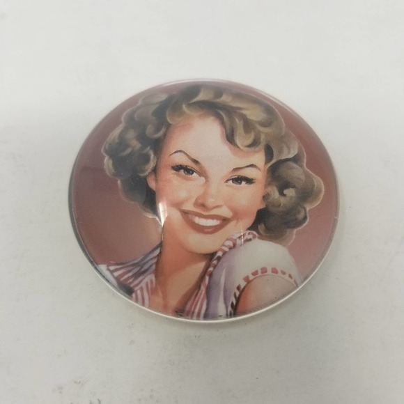 Set/4 Retro Magnets 2 Inch NEW in Box - Picture 4 of 5